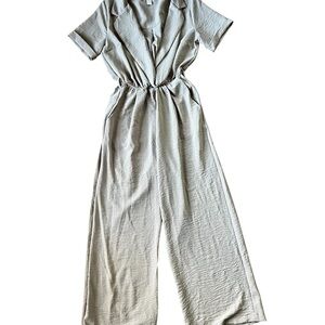 Chic Women's Gray Jumpsuit